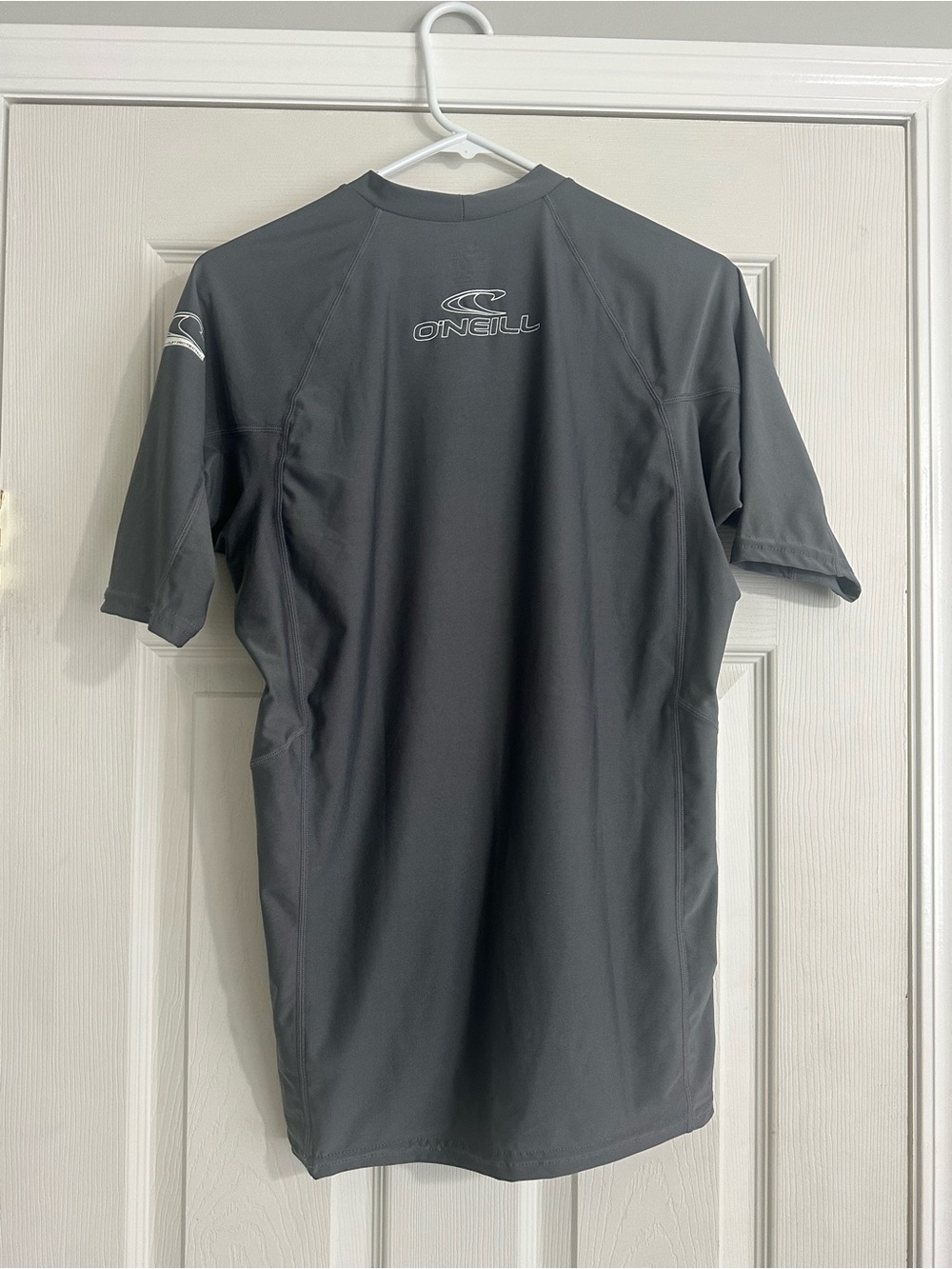 O’Neill Rash Guard - Picture 3 of 4